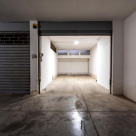 Boscoincitta Apt With Garage And Whirlpool Tub Bari Buitenkant foto