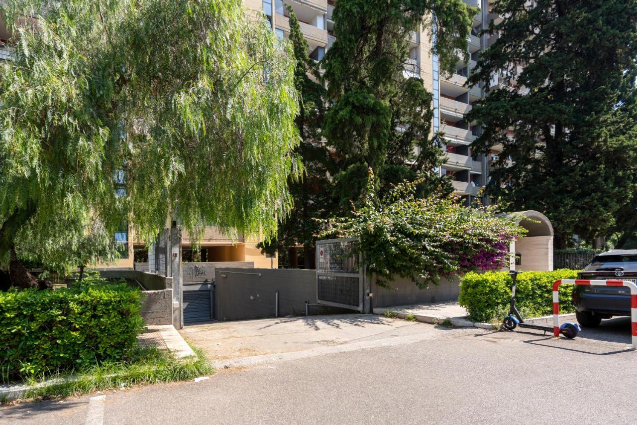 Boscoincitta Apt With Garage And Whirlpool Tub Bari Buitenkant foto