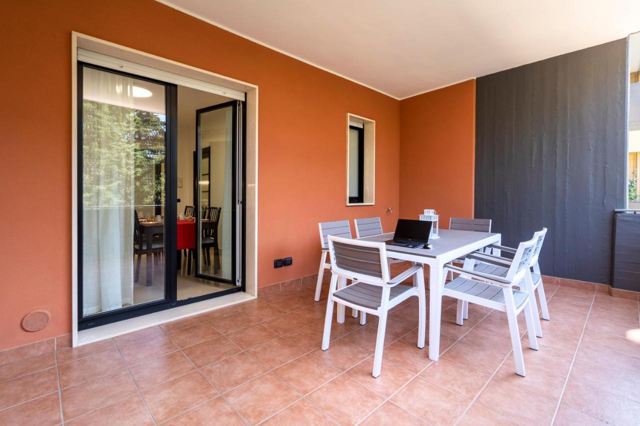 Boscoincitta Apt With Garage And Whirlpool Tub Bari Buitenkant foto