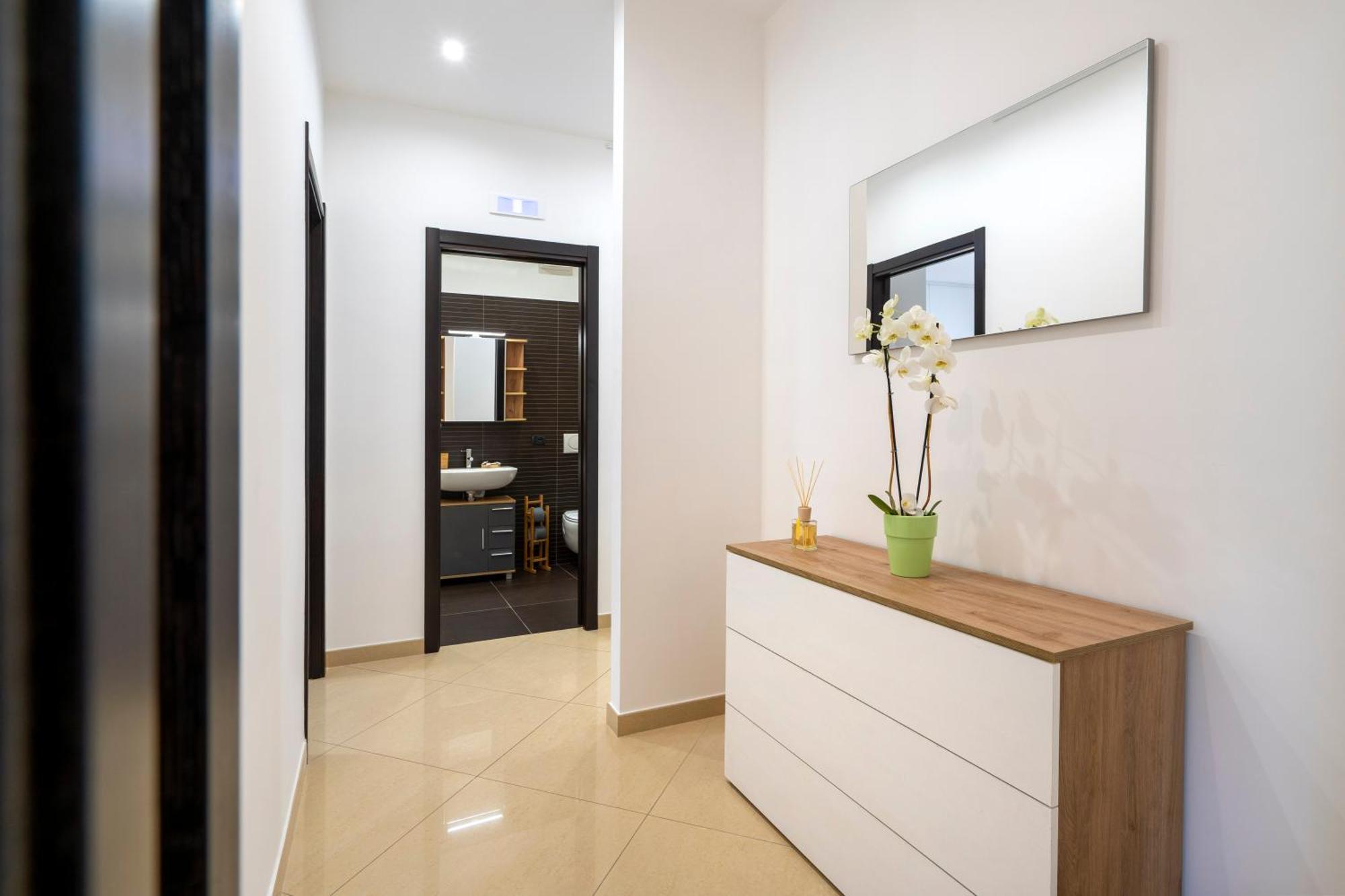 Boscoincitta Apt With Garage And Whirlpool Tub Bari Buitenkant foto